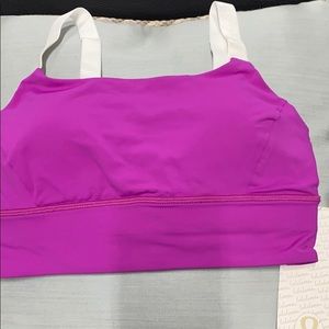 Lululemon sports bra